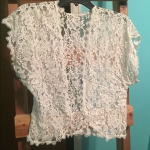 LAST DAY ALL OFFERS CONSIDERED White vintage lace
